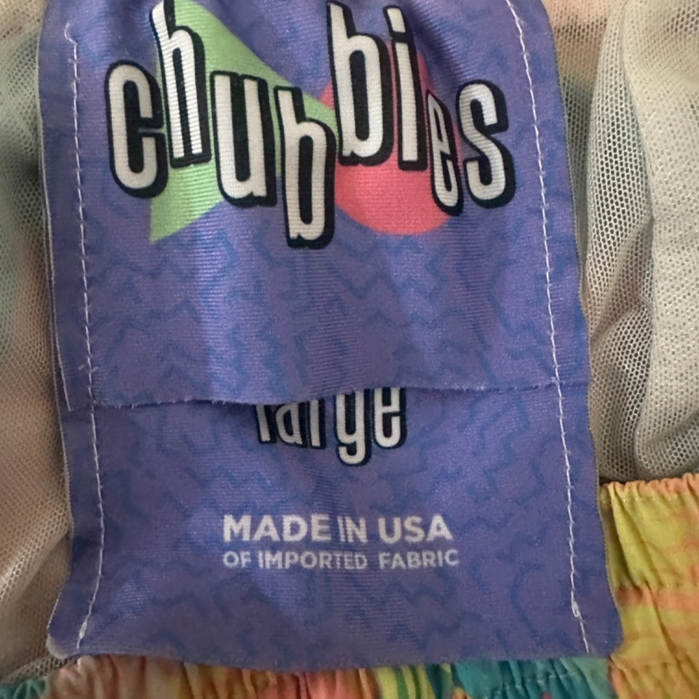 Chubbies Swim Trunks Large Gently worn 92% cotton/8% spandex 5.5" inseam - Picture 4 of 6